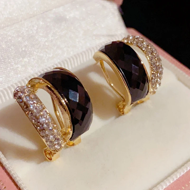 

Uilz Black C -Shaped Gold Hoop Earrings for Women Girls Inlay Cz Half Circle Earring Hypoallergenic Fashion Jewelry