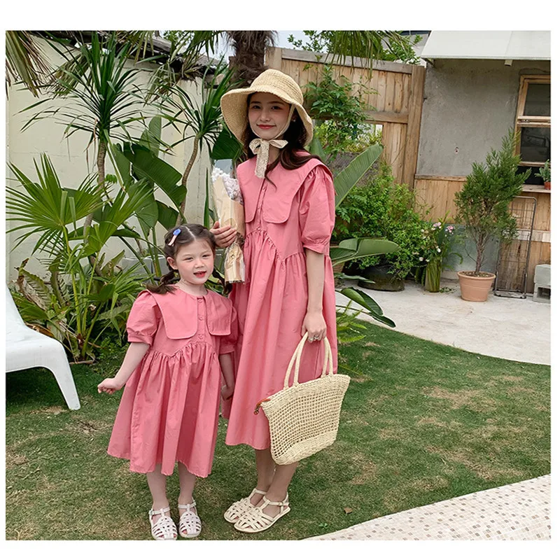 

Летние платья для мамы и дочки 2023, семейная Одинаковая одежда, корейский семейный образ, одежда для мамы и дочки, наряды для мамы и ребенка