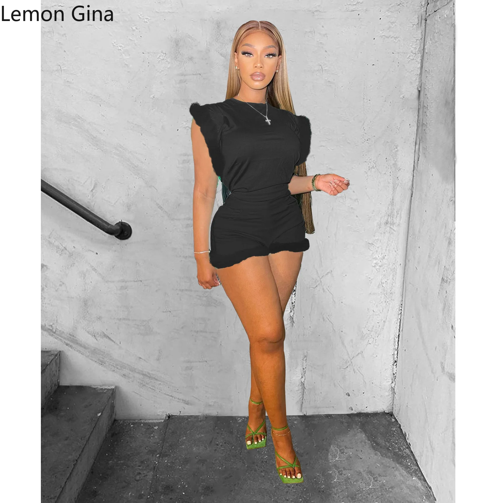 Костюм женский летний из 2 предметов с шортами бахромой и перьями - купить по