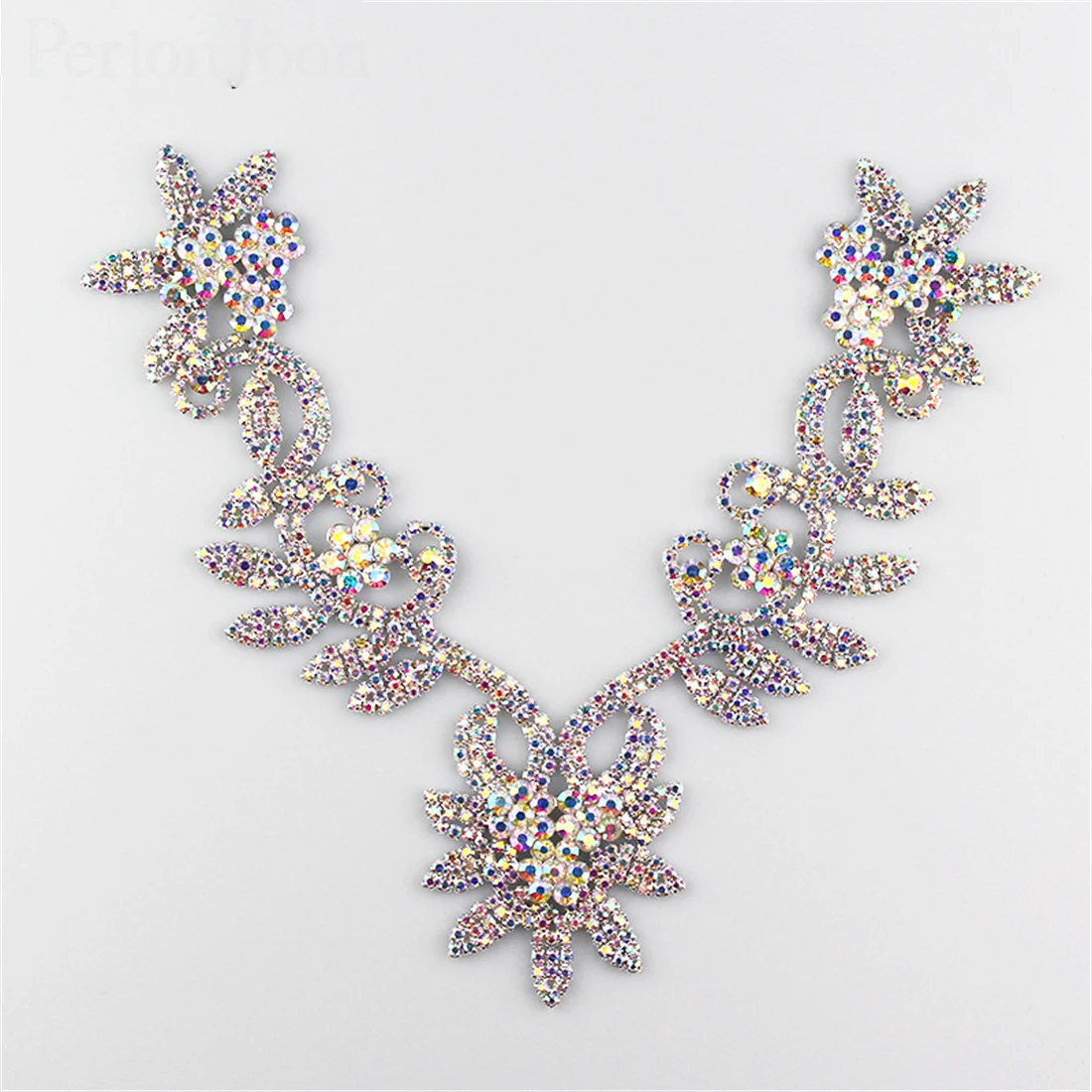 

1PCS Clothing AccessoriesDIY Color Wlding Crystal Ppatch Rhinestone Collar for the Wedding Dress Skirt Flashing Hand Sewing