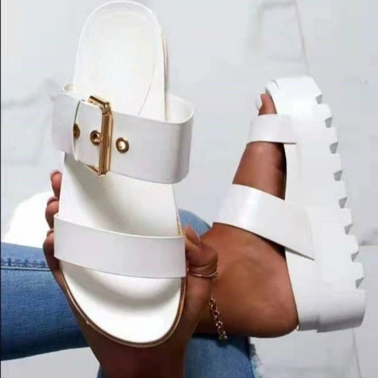 

2022 New Slippers Women Slides Summer Buckle Summer Sandals Slippers Platform Female Non-slip Beach Shoes Soft Bottom Large Size