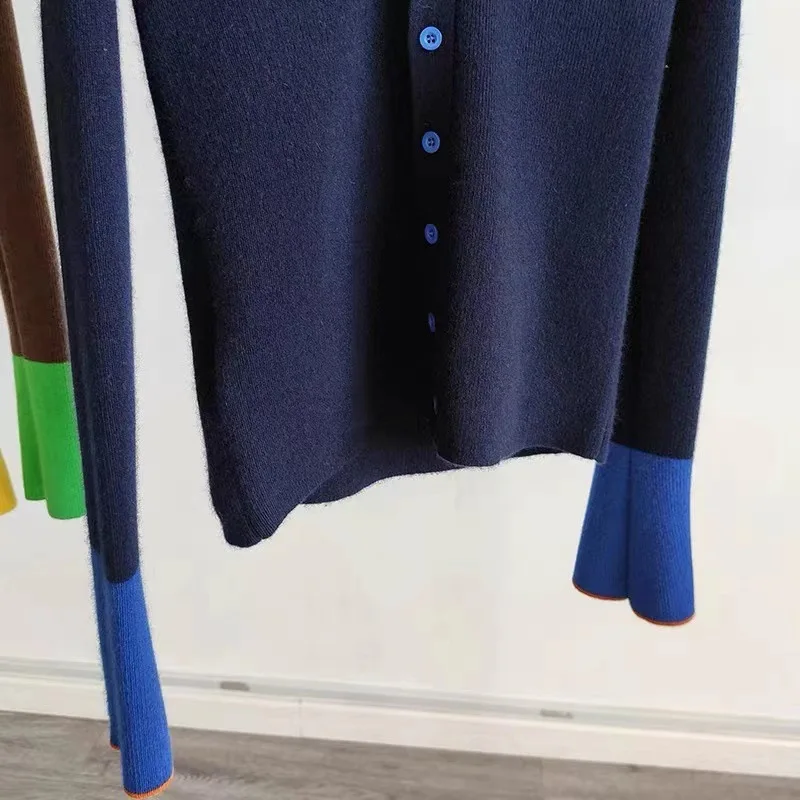 Осень-зима вязаный кардиган контрастного цвета женский свитер 2024 новый топ с