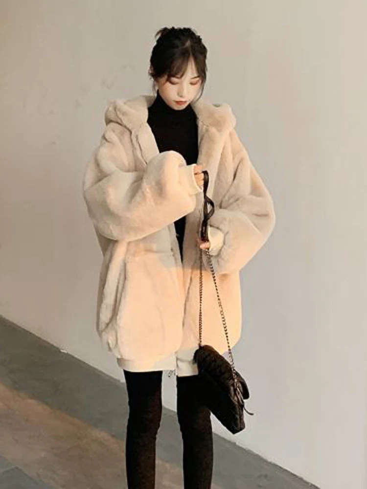 

Luck A Женское зимнее Новое толстое теплое пальто с капюшоном из искусственного меха женская модная пушистая свободная парка оверсайз Повсед...