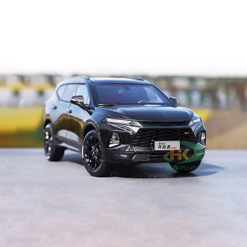 WELLY Диэкаст Pioneer RS SUV 1:18