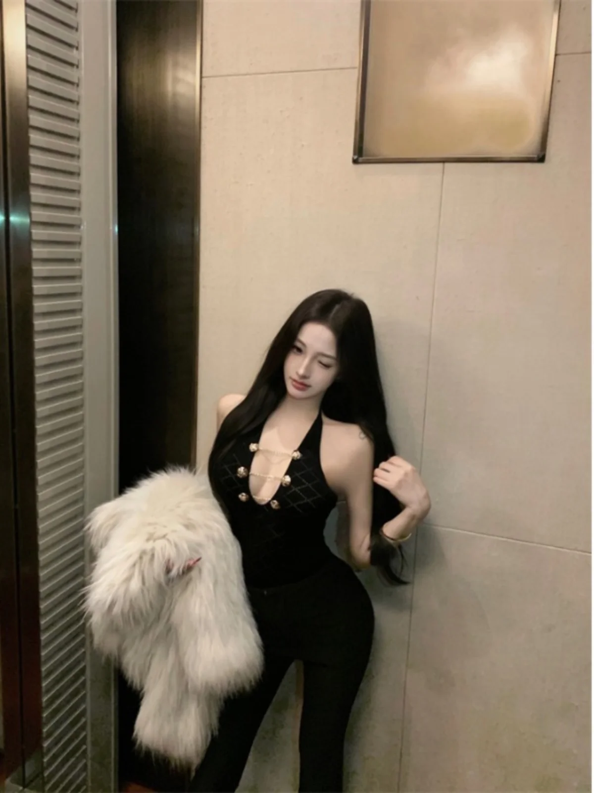 Осенне-зимний шик Gyaru сексуальный топ на бретельках с подвесным воротником