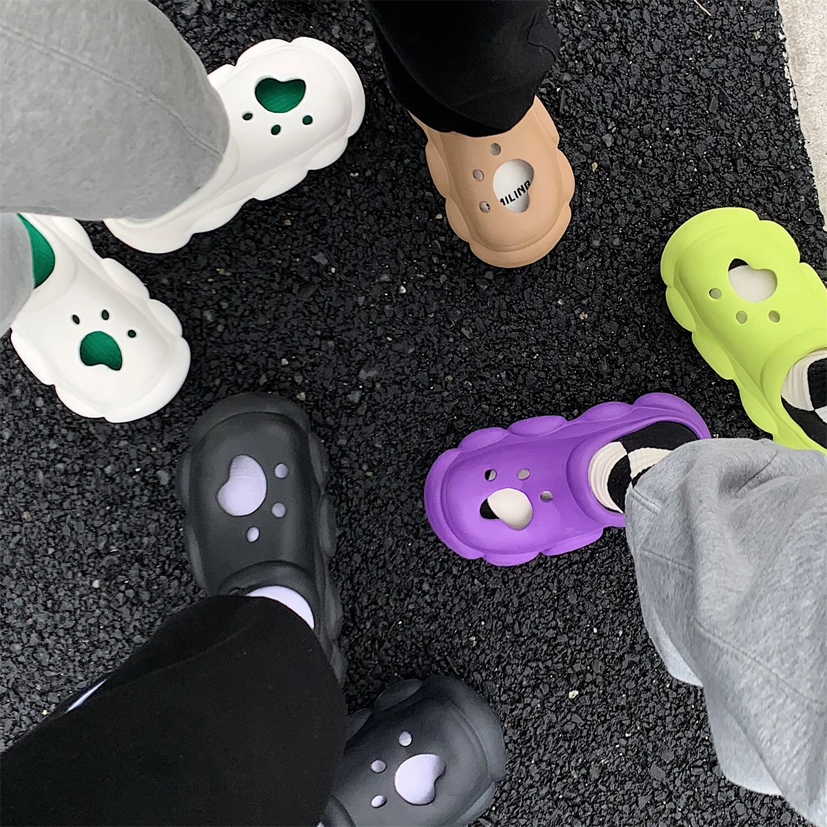 Original Couple Beach Sandals Female Summer Hollow Out Thick Sole Slipper Student High Street Ins Hole Shoes Male