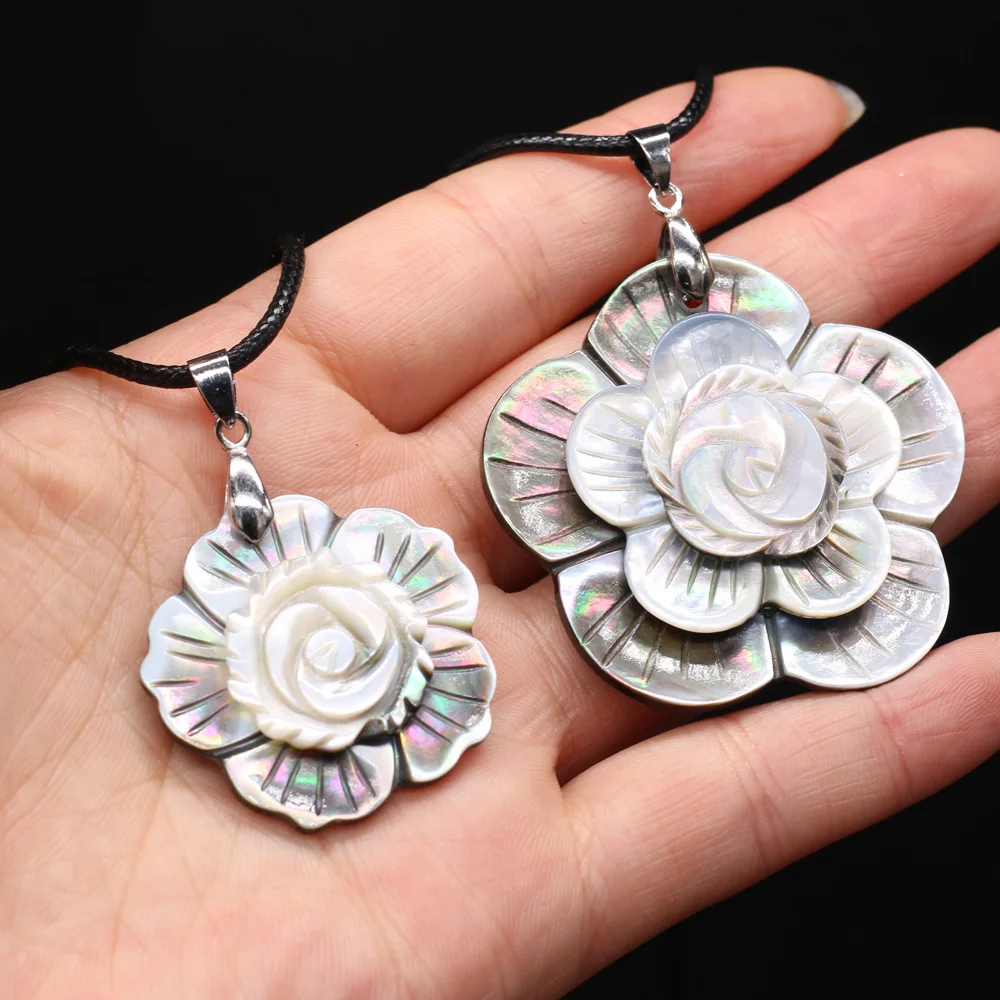

Wholesale Natural Shell Black Abalone Alloy Flower Pendant Necklace MakingDIY Necklace Jewelry Accessories Charm Gift Party Deco