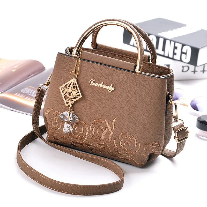 New Women's Bag Portable Korean Version Of the Simple And Simple Square Package Trend Single Shoulder Messenger Bag