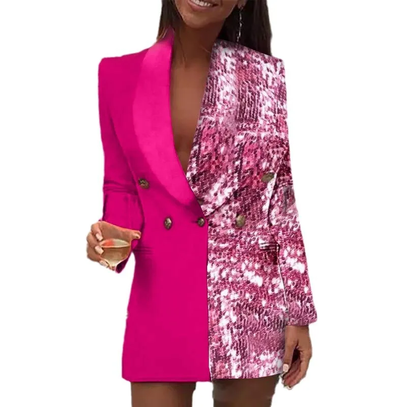 Женский пиджак в стиле пэчворк с глубоким V-образным вырезом