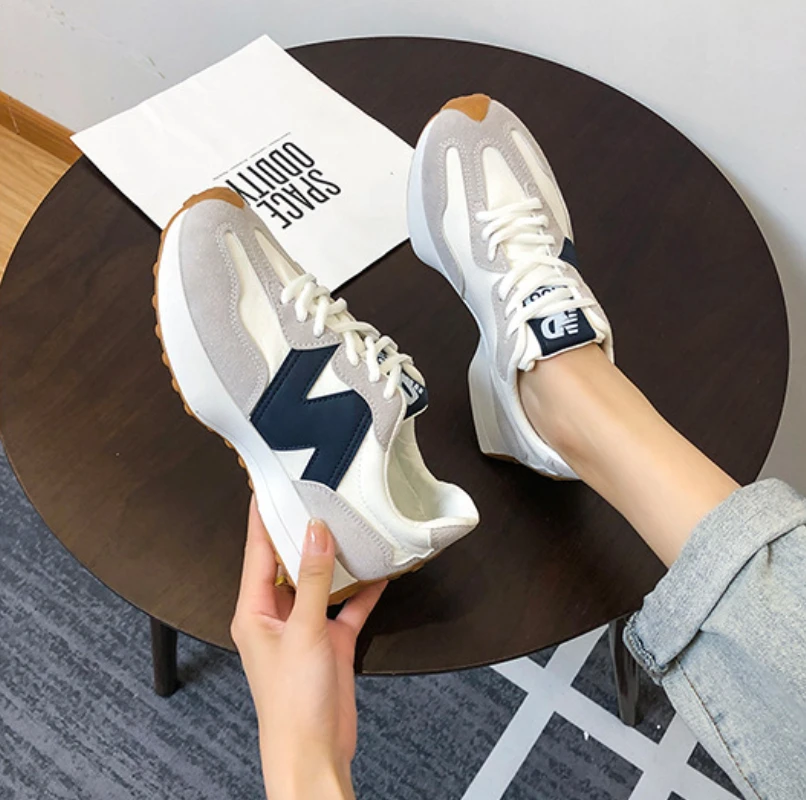 

Women Luxury Sports Shoes 2023 Spring Autumn New Air Mesh Color Block Popular Trendy Soft Sole Casual Sneakers Zapatos De Mujer
