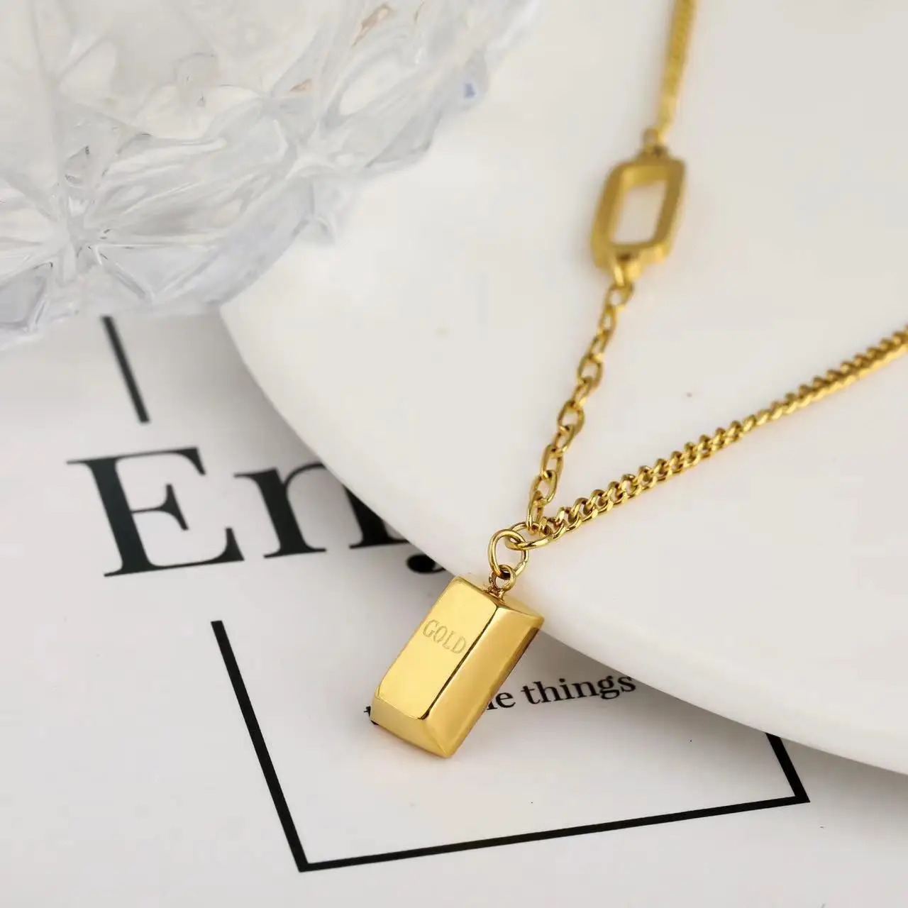

Women Stainless Steel Necklace 14K Gold Plated Non-Fade Titanium Steel Neck Chain Girls Necklace With Gold Nugget Pendant