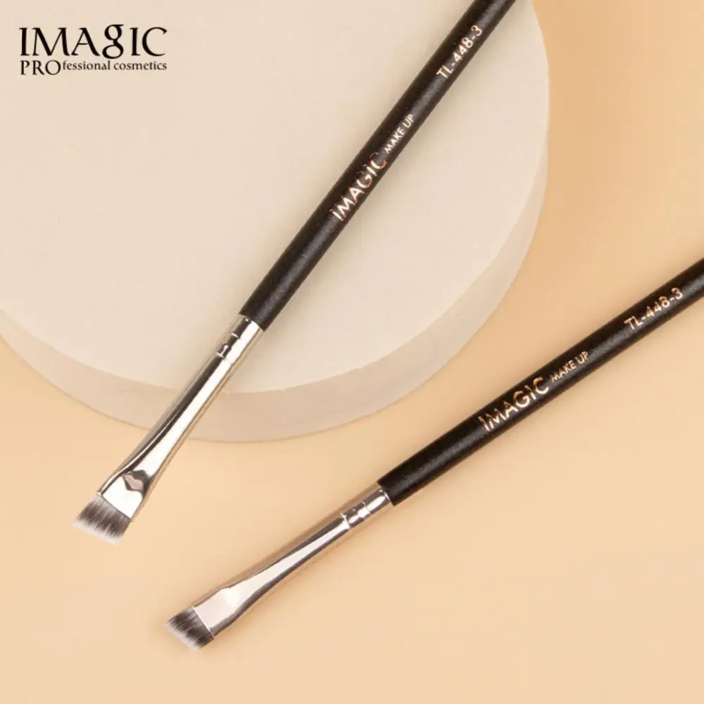 

Round Lip Brush Highlighter Brush Blade Eyebrow Brush Soft Bristle Brushes Face Contour Brush 1pcs Makeup Brushes