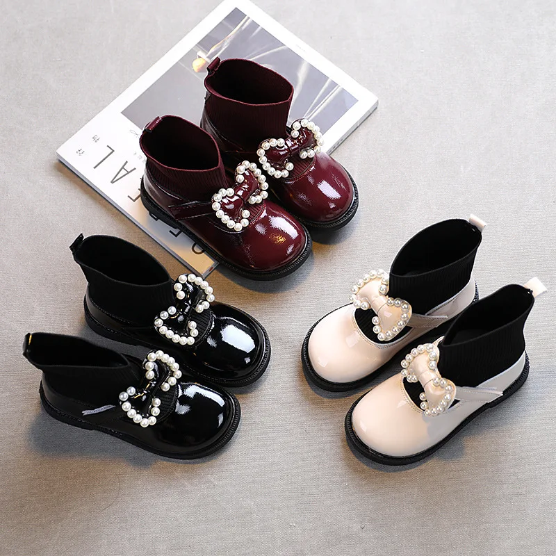 

New Winter Warm Girls Boots Children Pearl Bowtie Martin Boots Soft Patent Leather Sock Short Boots Fashion Sneakers