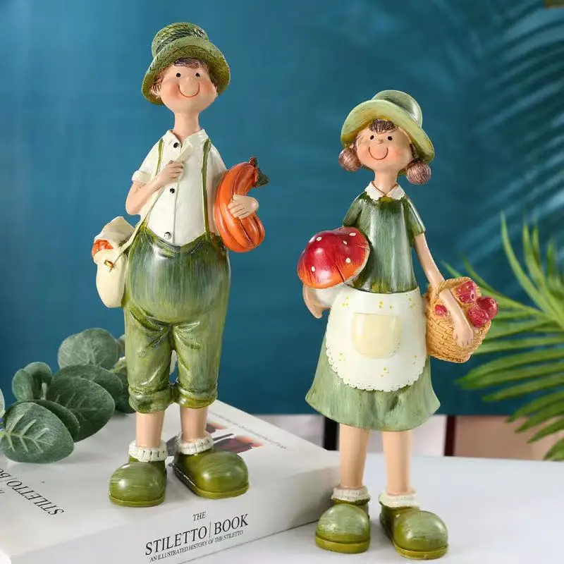 

Pastoral Style Resin Handicraft Ornaments Miniature Figurine Character Car Ornament Decoration Birthday Gifts Cake Decoration