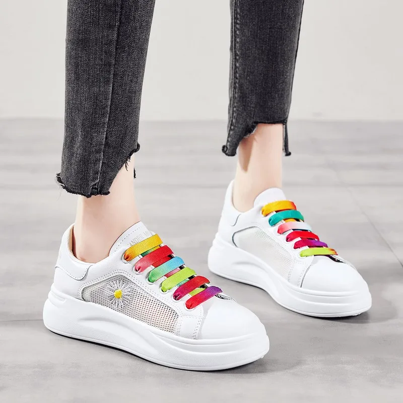 

2022 Women Tenis Feminino Shoes New Summer White Sneakers Breathable Flower Lace-Up Women Sneakers Women Shoes Fashion Embroider