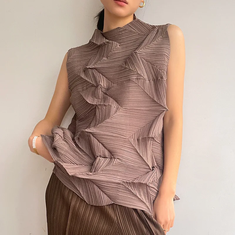 

Однотонная плиссированная майка, женская летняя футболка со скрытым мясом и бриллиантами, плиссированная футболка контрастных цветов без рукавов, короткий плиссированный топ