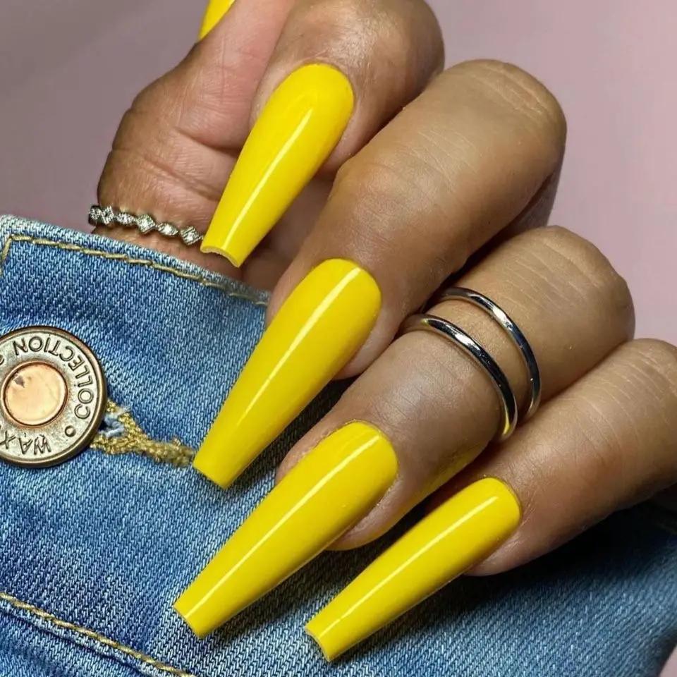 

24 French detachable false nails Ballet dancer gourd nails yellow false nails