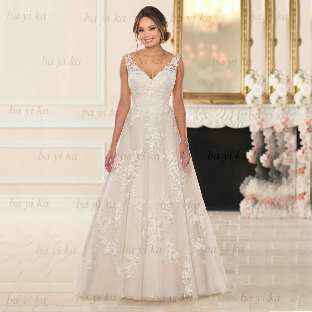 

Elegant V Neck Wedding Dress Boho Lace Appliques Bridal Gowns Sweep Train Illusion Back A Line 2022 Robe De Mariée Suknia ślubna