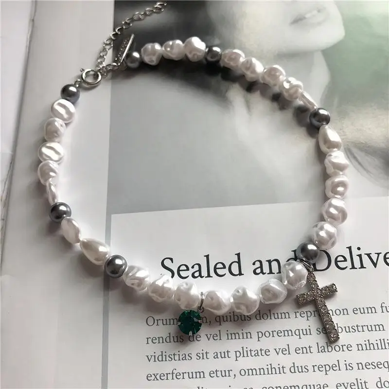 

Hip Hop Bohemia Imitation Irregular Pearls Crystal Cross Chokers Chain Metal Beads Line Chain Necklace for Women Men Jewelry