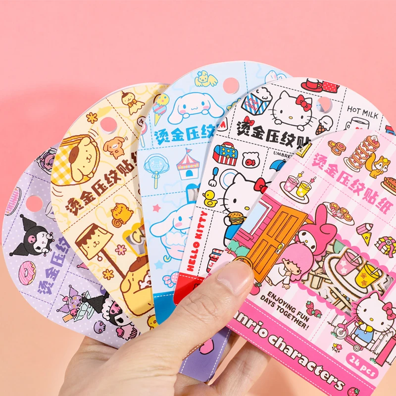 

Рельефная позолоченная наклейка Hello Kitty Clow M