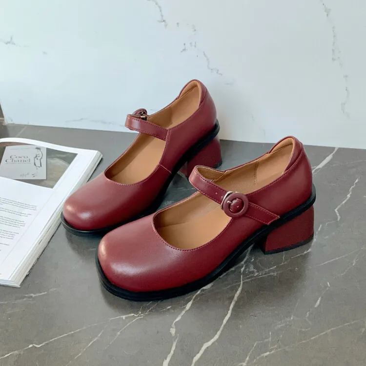 Женские классические туфли-лодочки из натуральной кожи на низком квадратном