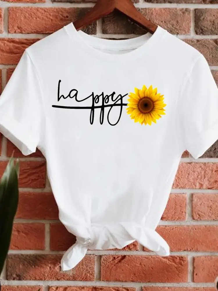 

Женская футболка с коротким рукавом, круглым вырезом и принтом