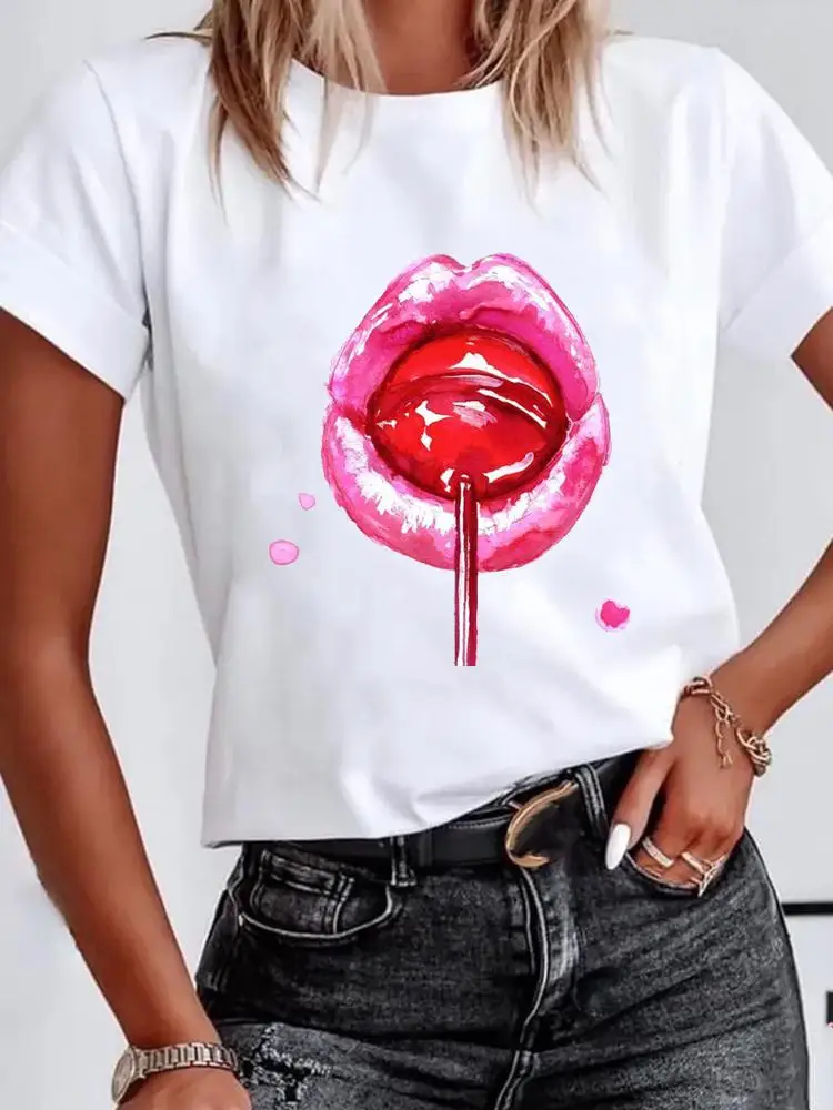 

Забавная Милая футболка с рисунком губ в стиле любви, футболка с принтом, модная женская летняя одежда, одежда с коротким рукавом, милая Базо...