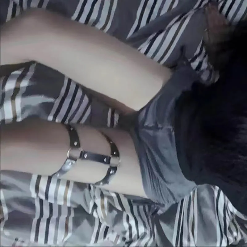 

Готические эластичные подвязки в стиле Харадзюку, соблазнительное тело, подвязки из сплава с круглыми заклепками на бедрах, танцевальные ножки, петли, упряжки на лодыжку, эластичные подвязки до бедра