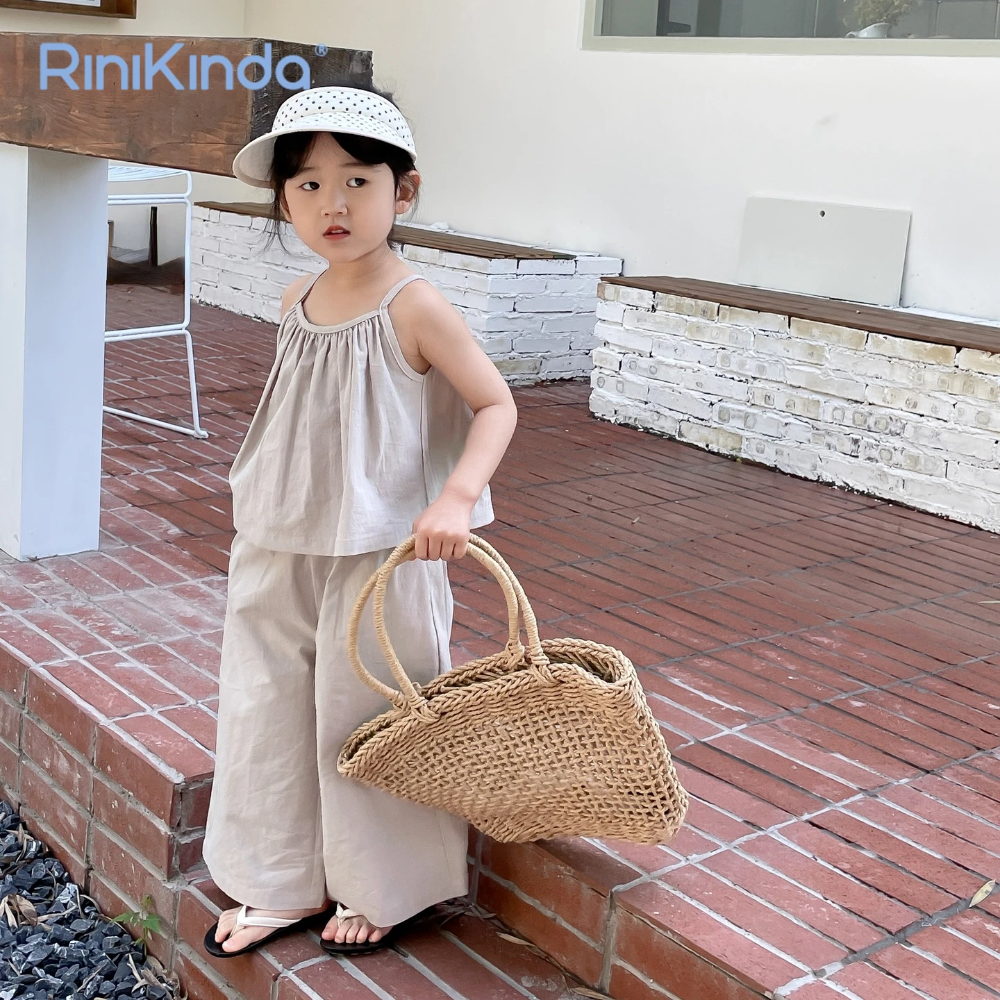 

Детский комплект одежды из 2 предметов, рубашка без рукавов и прямые брюки