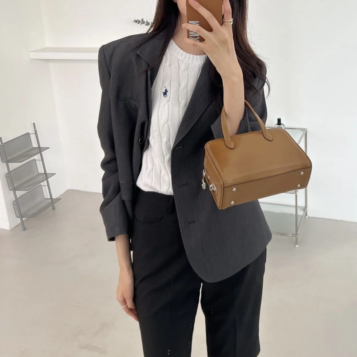 

2022 niche new smooth leather portable Boston bag