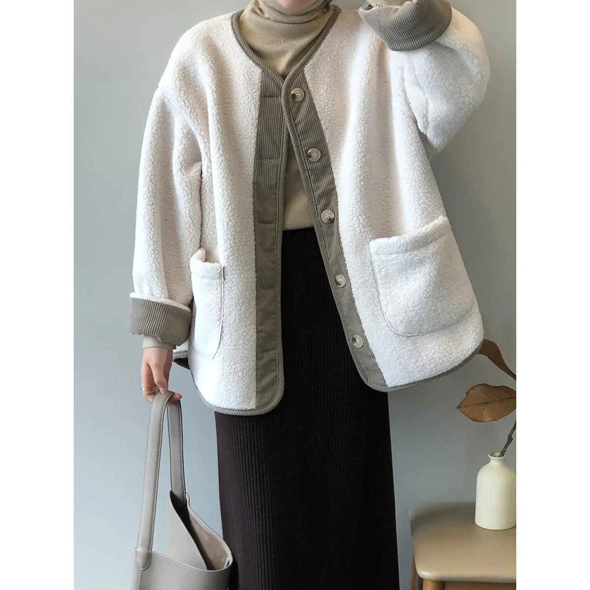 Retro Lambswool Jacket Female 2022 Winter New Loose Casual Bump Color Tops 2022 Women's Clothing