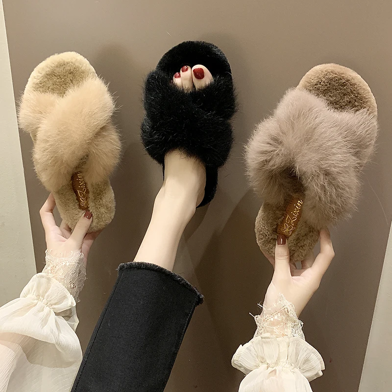 

Shoes Slippers Flat Slides Fashion Flock Fur Flip Flops Slipers Women Luxury Plush 2022 Rome Basic Rubber with fur Short