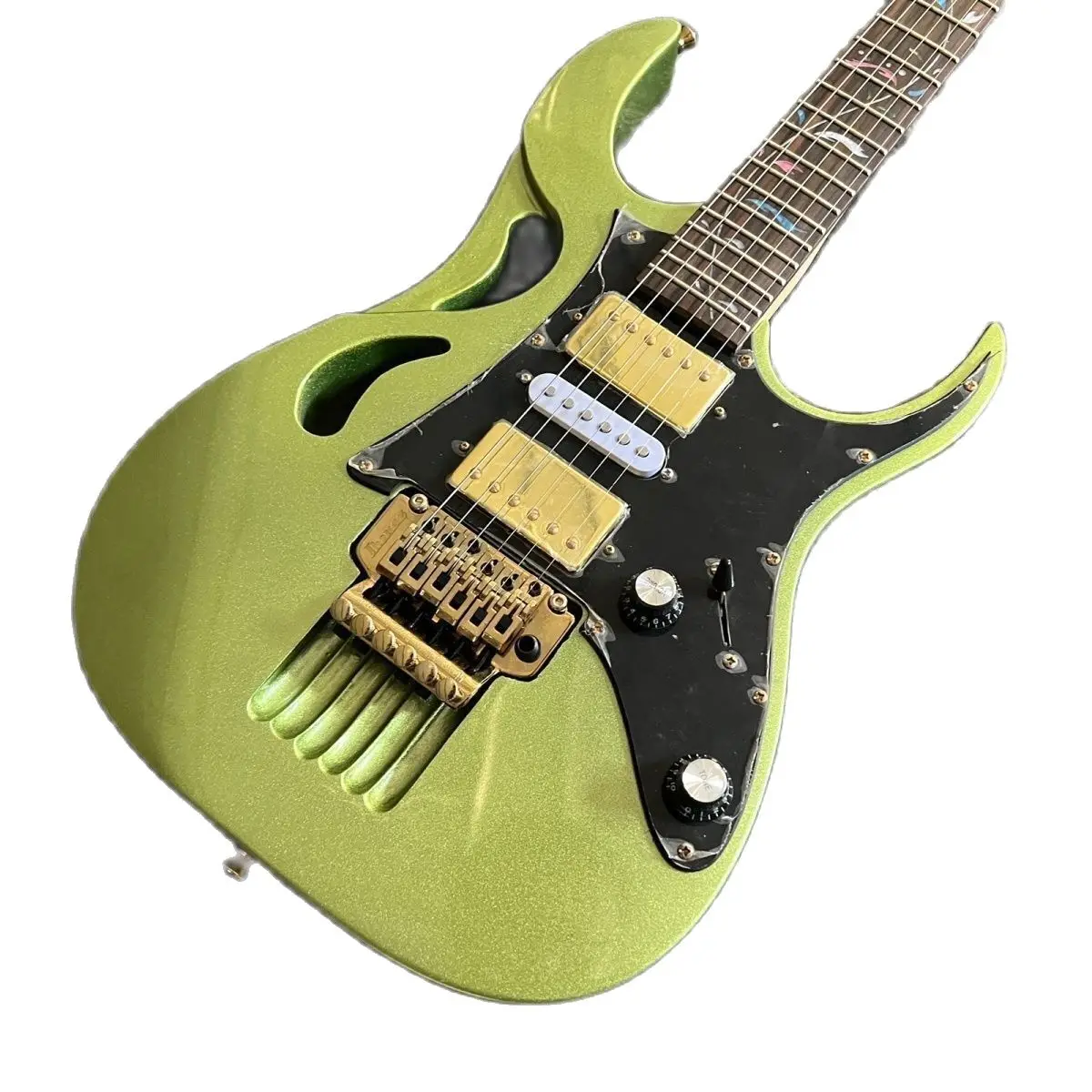 

Фабричная Настройка, внутренняя панель с зеленым деревом