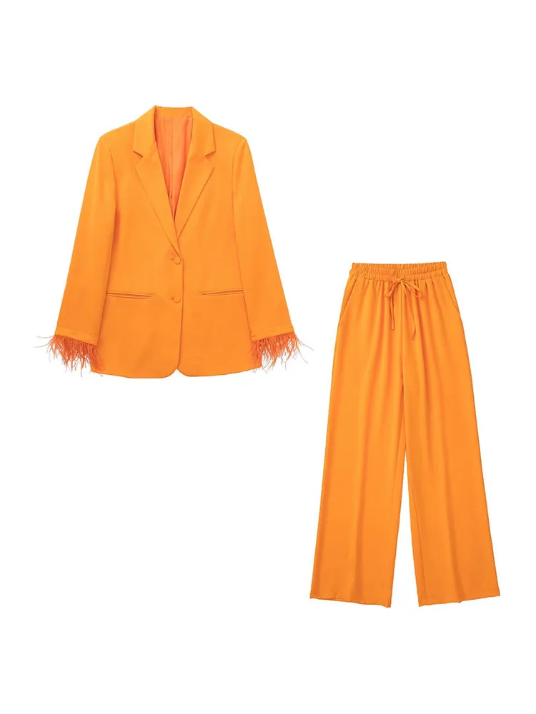 

Solid Feathers 2 Piece Set