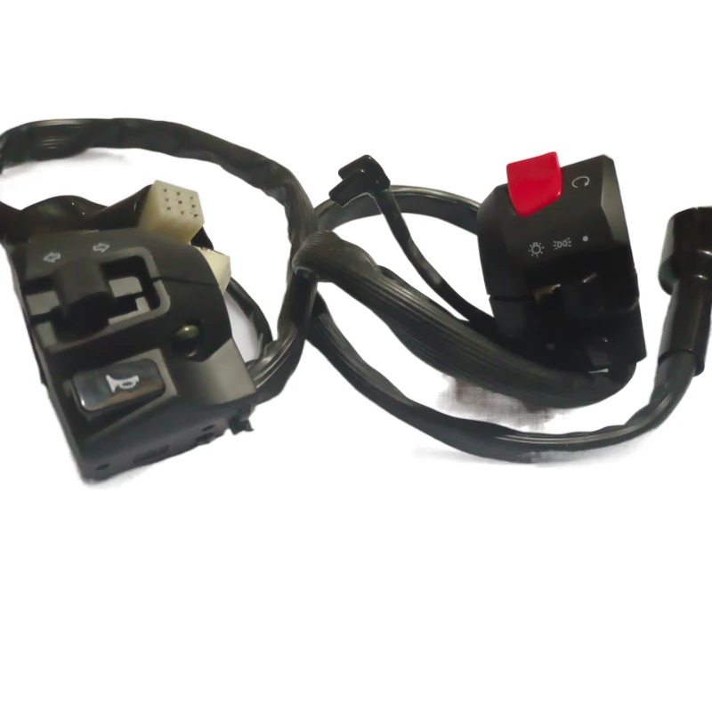 

Для Императорского сигнала Benelli 400, левый комбинированный сигнал поворачивается в затемнение, правый переключатель, выключатель пламени для Императорского стекла Benelli 400