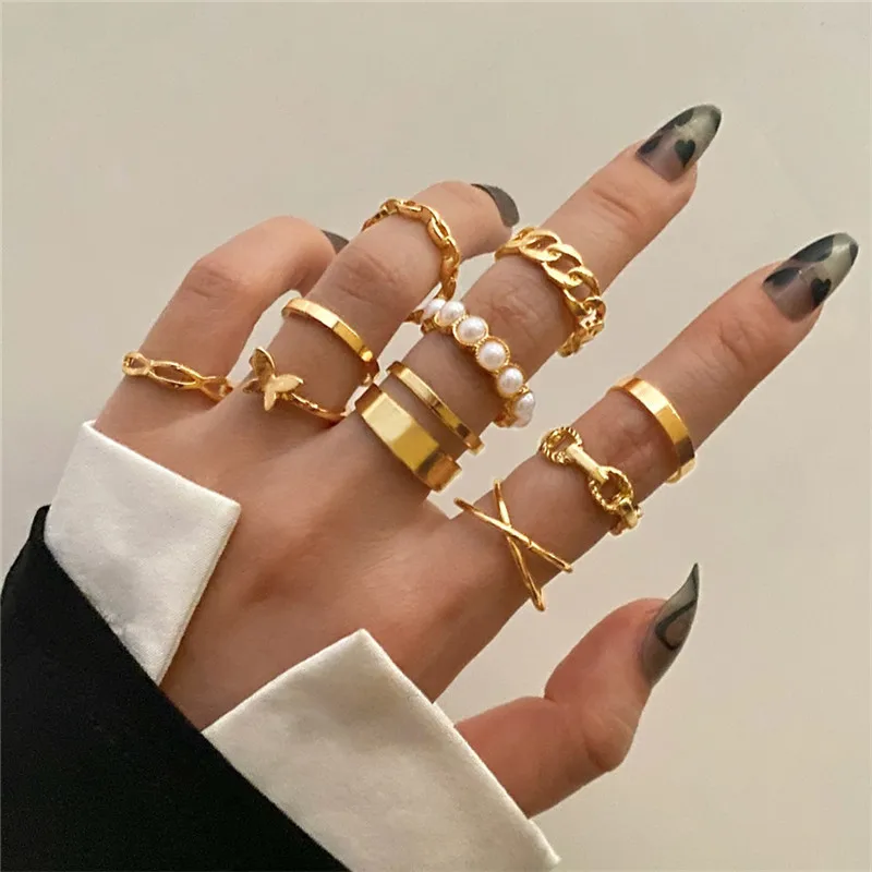 

LETAPI Bohemian Gold Geometric Hollw Out Wide Ring Set Women's Vintage Butterfly Circle Joint Ring Boho Finger Rings Jewelry