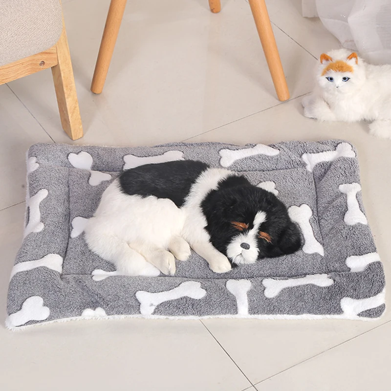 

Winter Warm Flannel Pet Dog Bed Cat Mat Dog Blanket House Bear Pattern Pets Comfortable Cushion For Small Medium Big Dogs