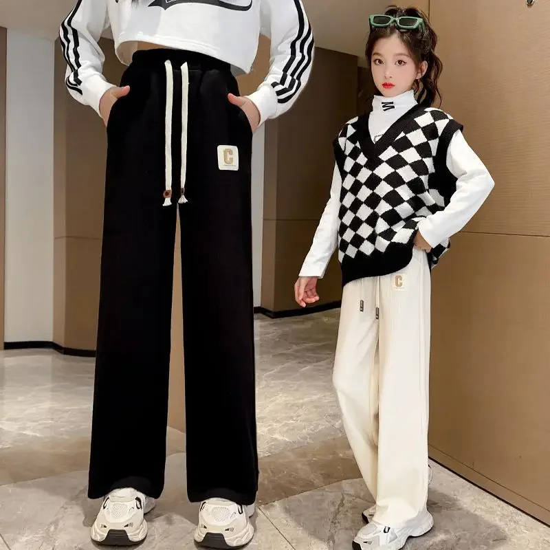 Утепленная верхняя одежда с флисовой подкладкой для девочек на осень/зиму