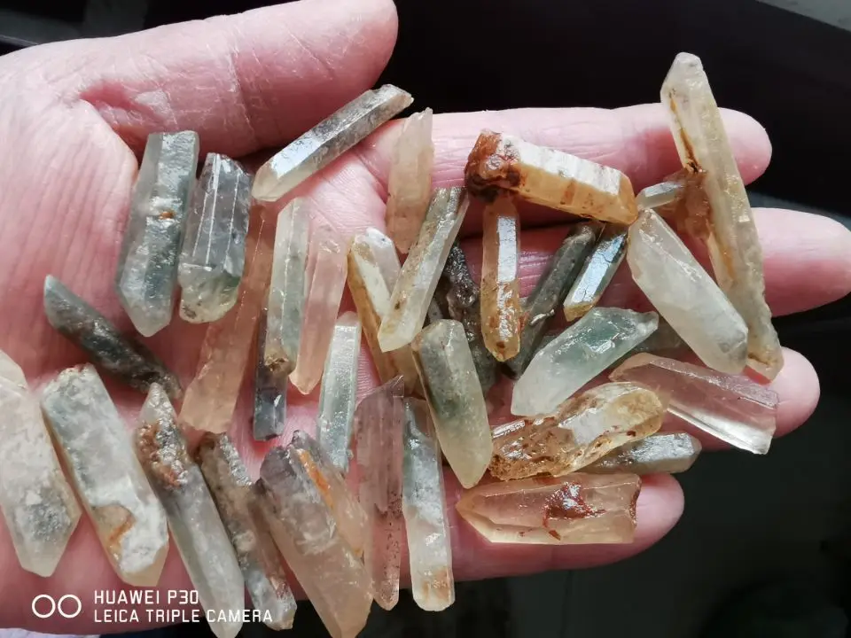 Кристалл розового кварца с зелёным призраком BASILOSAURUS 1000г галина дмитриевна гончарова танго с призраком