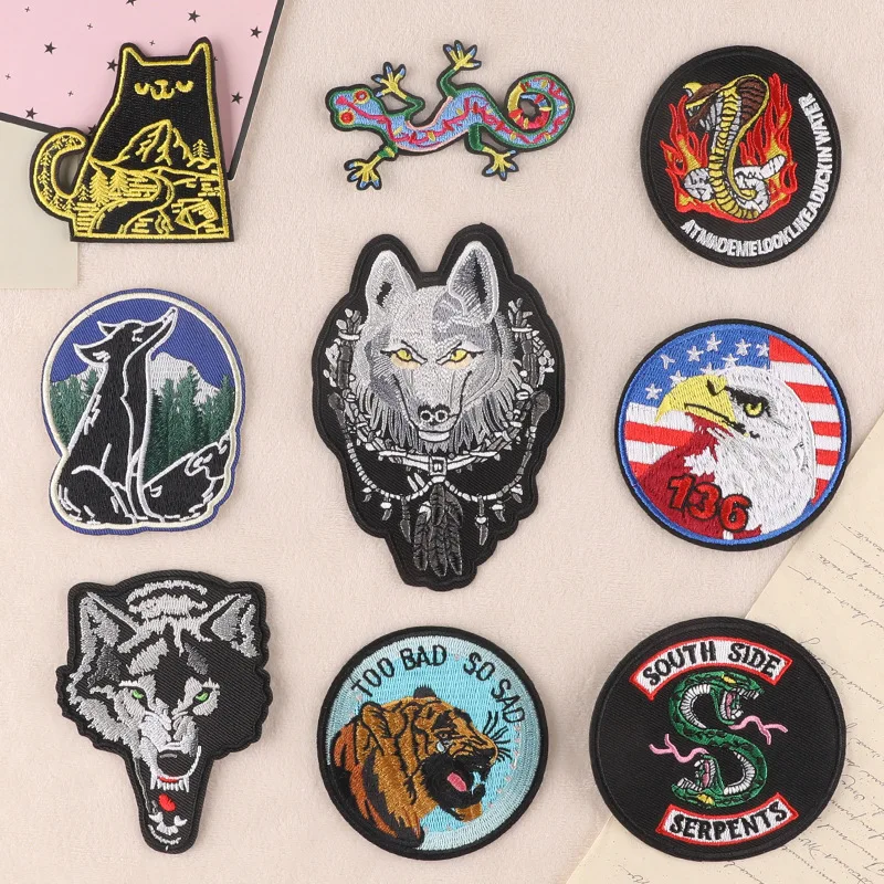 

Animal Embroidery Patches Clothes Iron-on Patch T-shirt Jacket Decorated Tiger Snake Wolf Badges Stickers Appliques for Clothing