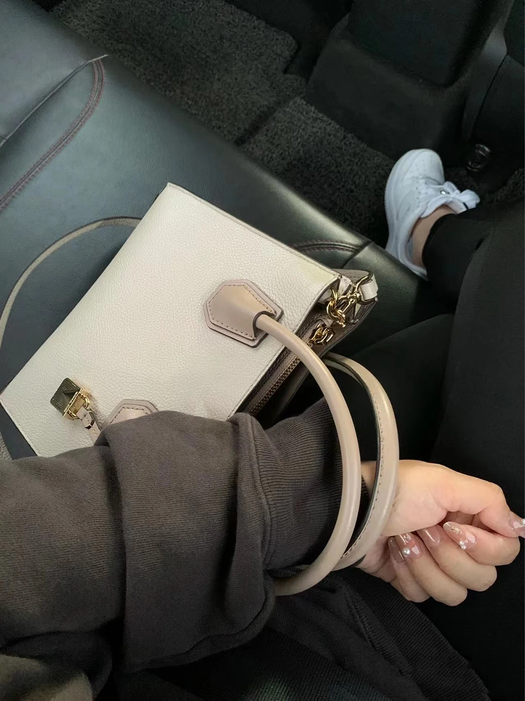 New Tote Headband Layer Cowhide Leather Women's Bag Light Luxury Fashion Retro Lock Headband Handheld One Shoulder Crossbody Bag