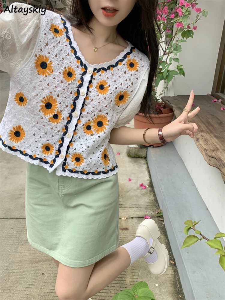 

Shirts Women Retro V-neck Hook Flower Hollow Knitted Summer Puff Sleeve Casual Chic Fashion Sweet Daily New Young Vintage Gentle