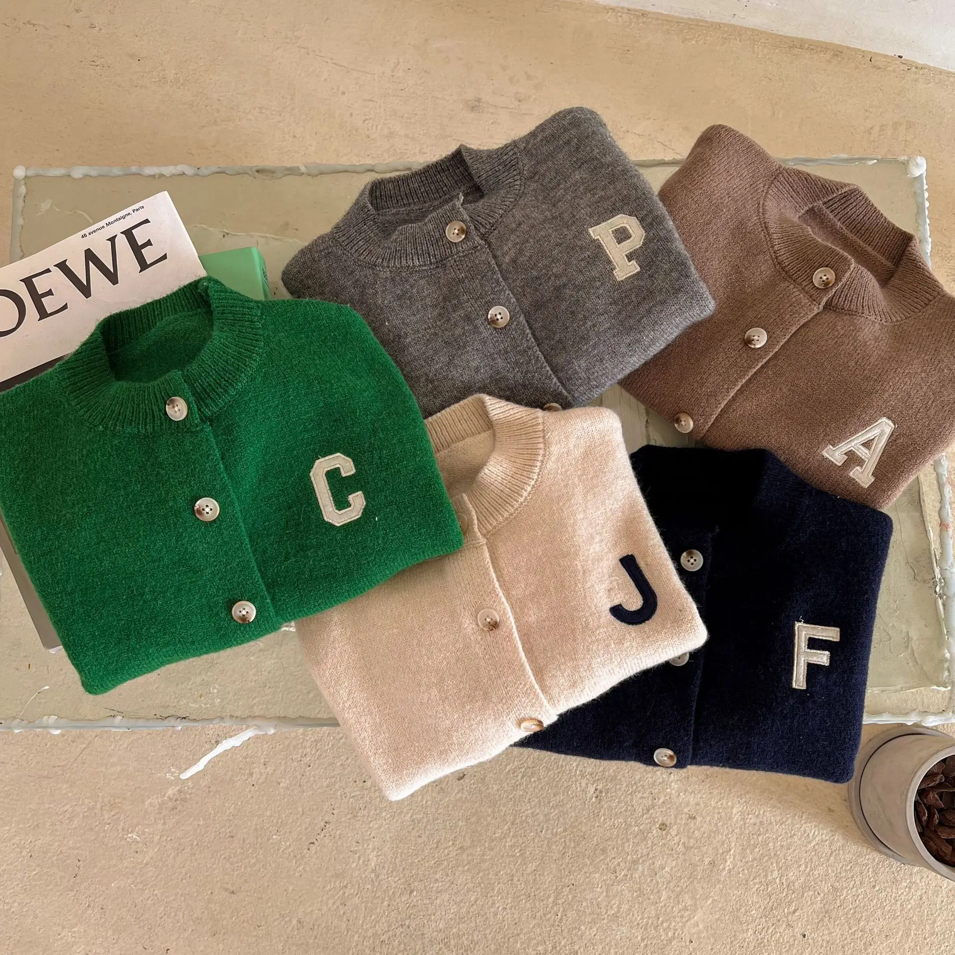 

Детский свитер для мальчиков и девочек, весна-осень 2022, однотонный кардиган с буквенным дизайном, детские свитеры, пальто, топы для малышей