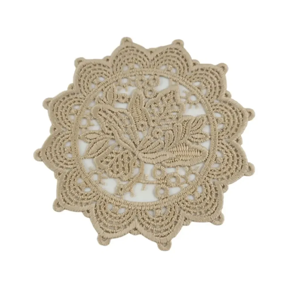 

Кружевная тканевая подставка для посуды