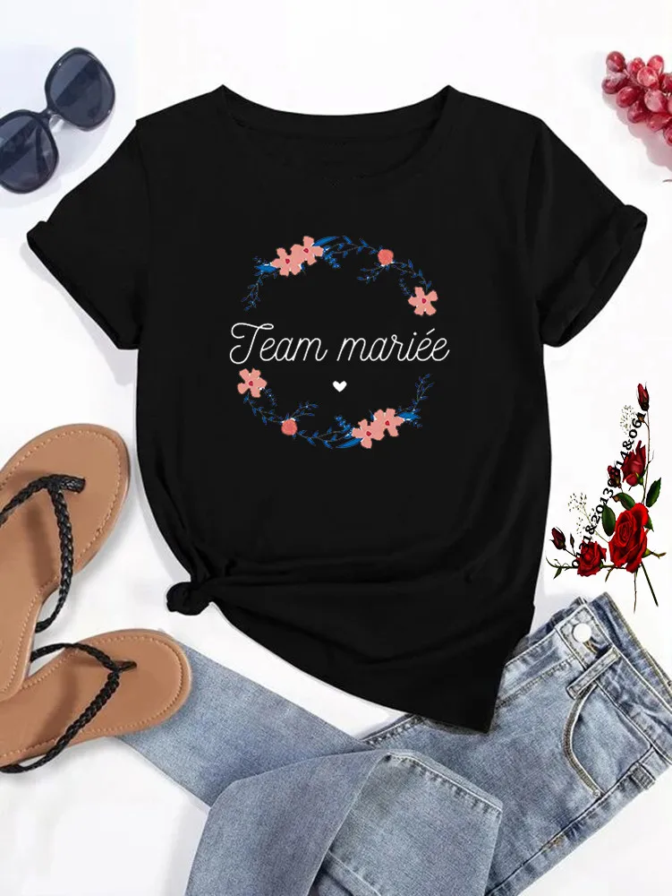 Женская футболка с надписью La Mariee