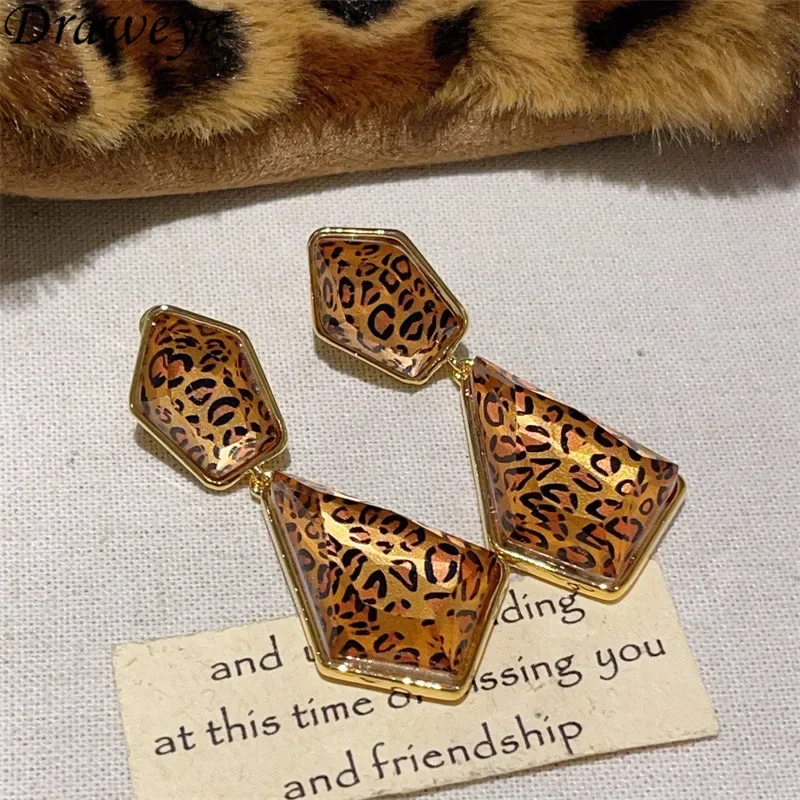 Женские геометрические серьги Draweye с леопардовым принтом винтажные корейские