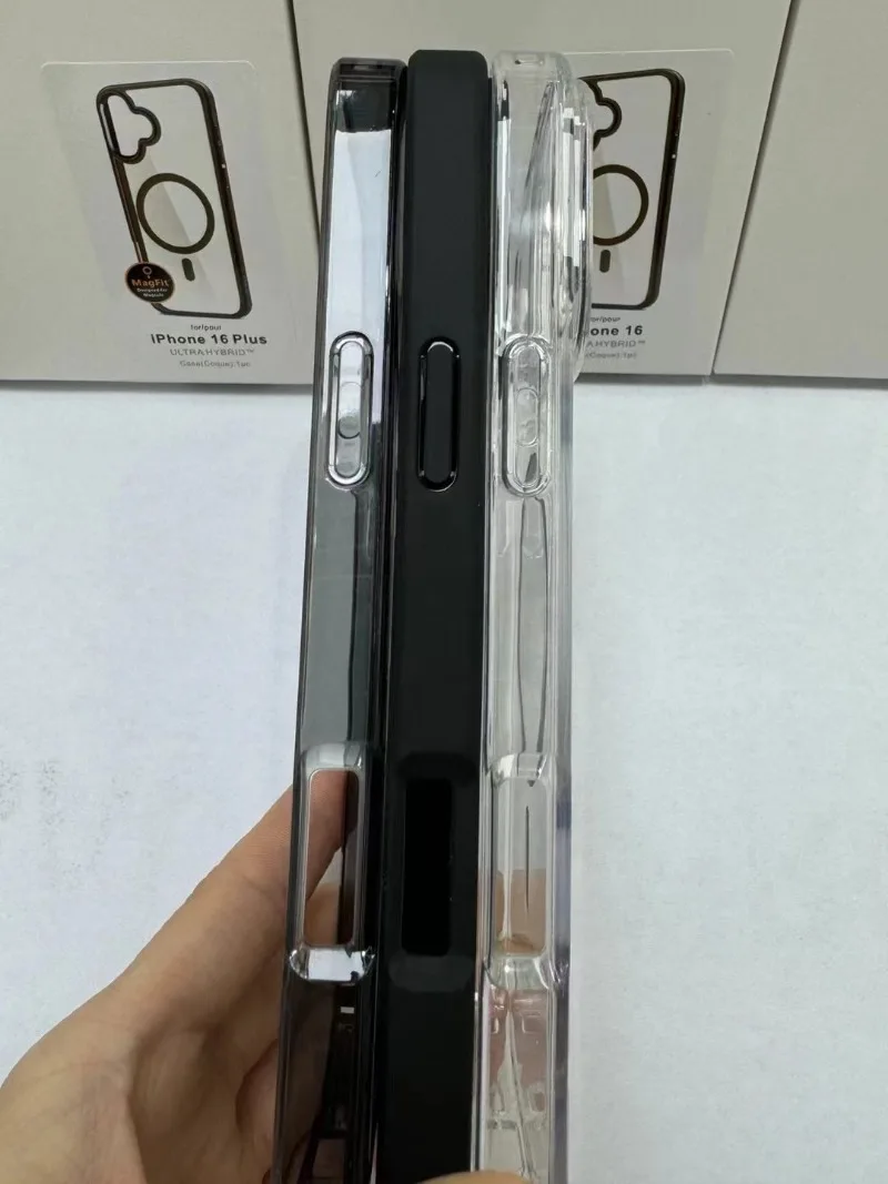 Ультрагибридный Магнитный Чехол Для Беспроводной Зарядки iPhone 16 Pro Max 15 BXWatch