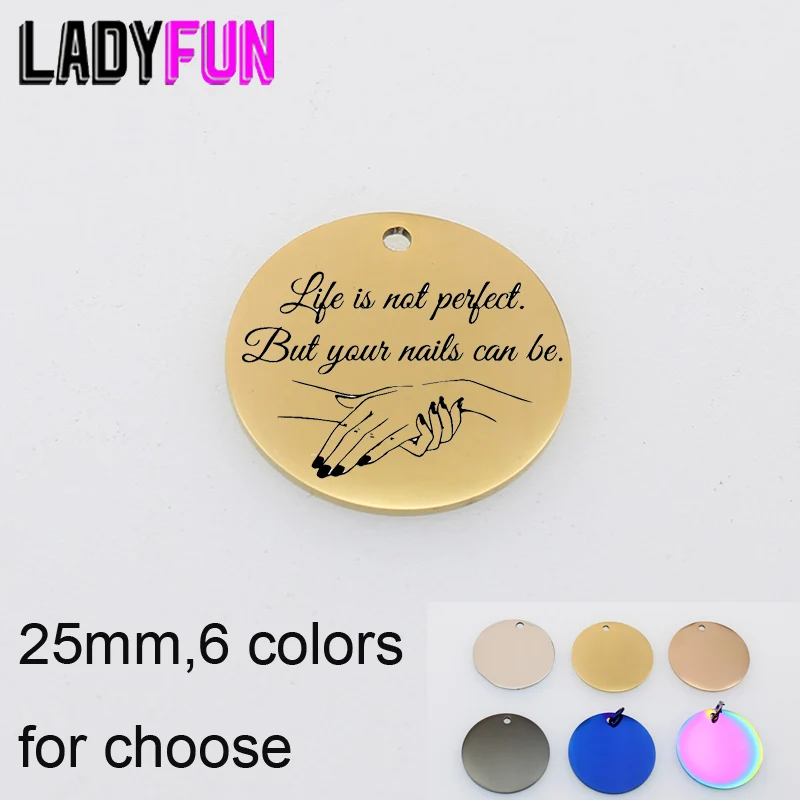 

Подвески из нержавеющей стали не идеальны, но ваши ногти могут очароваться лаком, ювелирные аксессуары