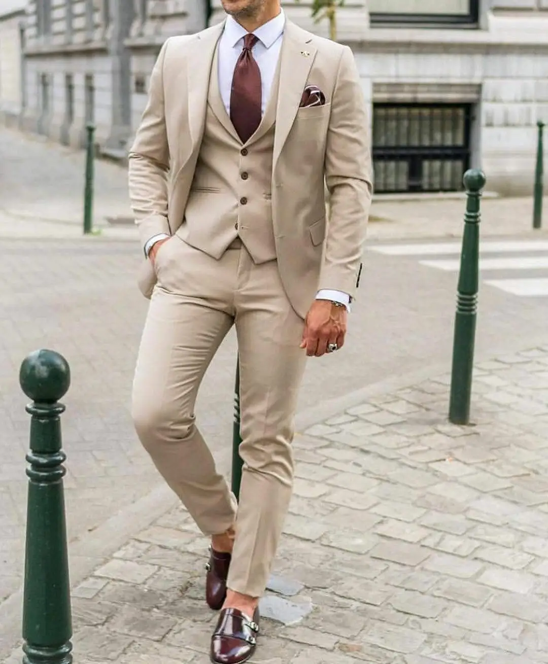 

Beige Men Suit Blazer Slim Fit Wedding Tuxedo 3Pcs Jacket Vest Pants Groom Tailored Formal Business Prom Causal Party Outfit
