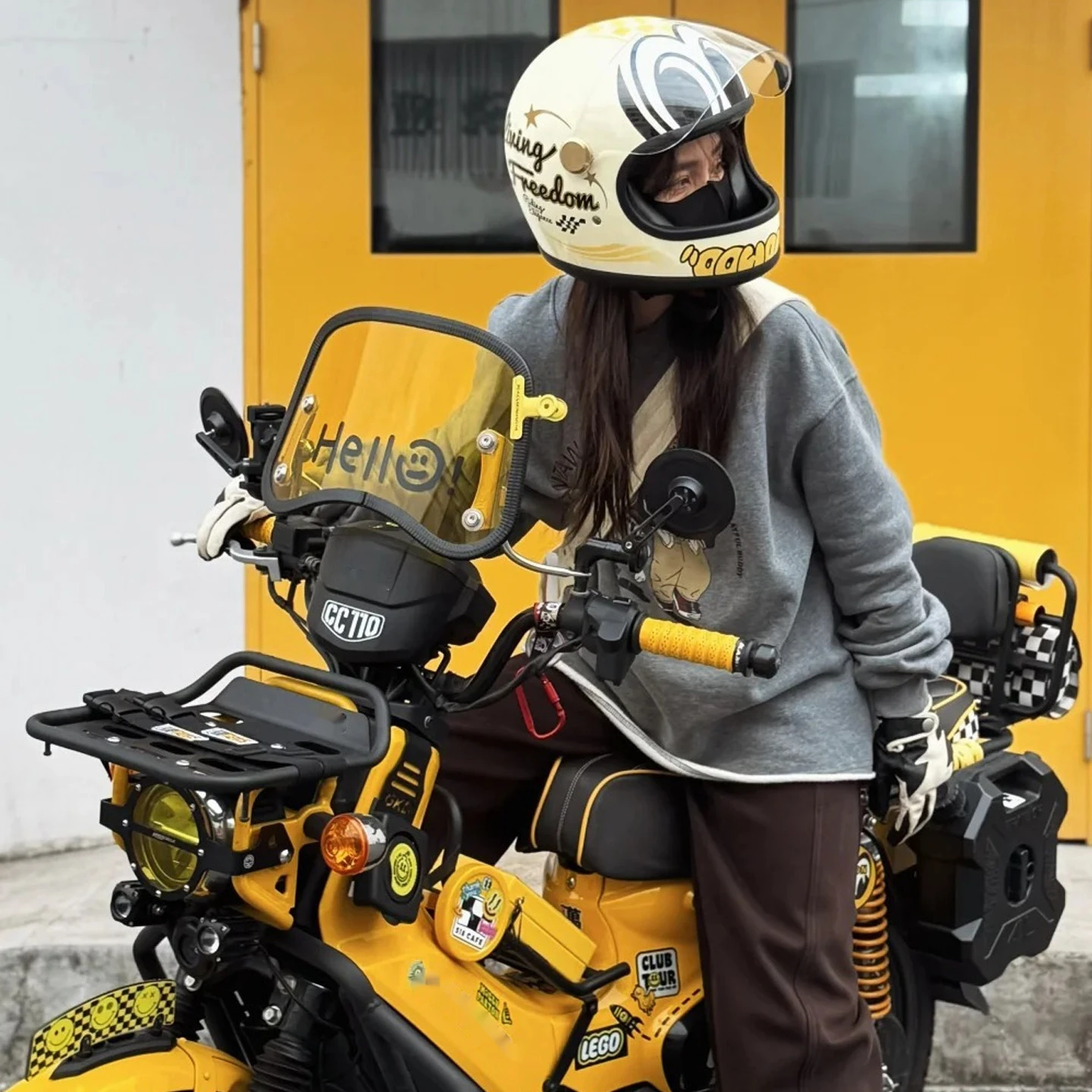Фото Для Honda CC110 Cross Cub 110 Утолщённое переднее ветровое стекло из поликарбоната в ретро-стиле, устойчивое к царапинам, аксессуары для мотоцикла. №3